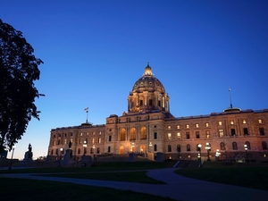 Minnesota Legislature closing out 2026 session Sunday with marquee bills still up in the air