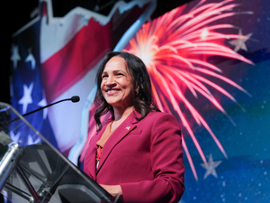 Who is the billionaire supporting Lisa Demuth’s campaign for Minnesota governor?