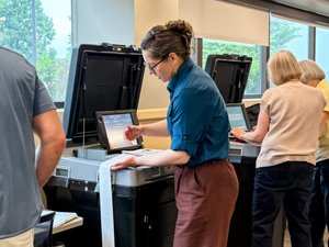 Minnesota begins routine election machine tests as feds retreat from election security