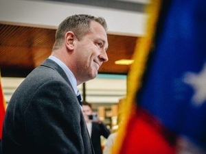 Eric Schmitt’s Hawks-Hawkeyes blunder and the politician he’s become
