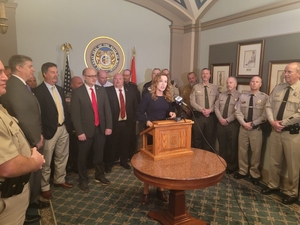 Missouri’s ‘constitutional sheriff’ push reaches voters with Amendment 8