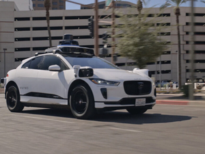 As Waymo expands fleet, some wheelchair users will be left at curb, says advocate