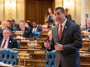 Bill would make NJ lawmakers ‘practice what they preach’ on cell phone use