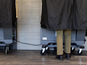 Civil liberties group clashes with GOP election chief over voter challenge