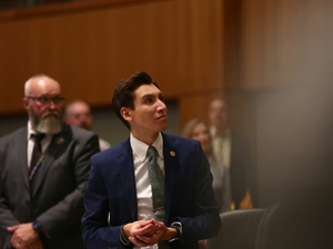 NM lawmaker urges tribes to reopen gaming compact to allow online sports betting