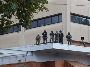 As Trump admin sues states over federal agent mask bans, Pacific Northwest remains on sidelines