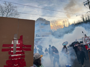 Judge blocks Portland ICE facility agents from using tear gas leaking into nearby apartments