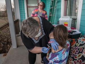 After weeks of limbo, federal government now distributing COVID vaccines to low-income kids