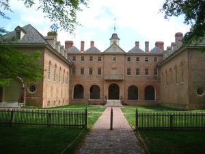 DOJ probes William &amp; Mary over alleged race-based scholarship policies