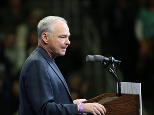 Kaine introduces legislation to address teacher shortage, equip new educators