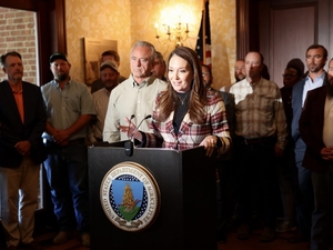 Virginia farmers talk meat production, fertilizer costs with USDA officials