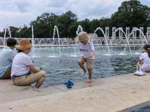 Wisconsin contends with extreme summer heatwave
