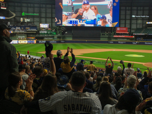 Milwaukee Brewers win first World Series title in franchise history 