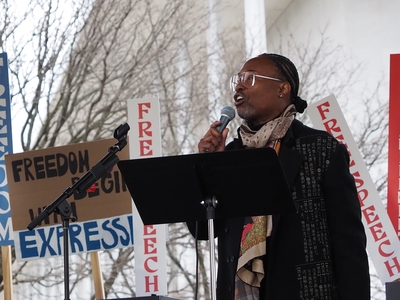 Billy Porter, Tony Award-winning actor, delivers a dramatic reading of testimony from a 1956 House Un-American Activities Committee hearing during a free speech protest outside the John F. Kennedy Center in Washington, D.C., on Friday, March 27, 2026. (Photo by Ashley Murray/States Newsroom)