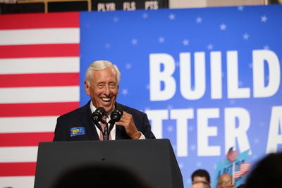 Hoyer at a rally