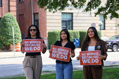 As summer heat waves intensify, North Carolina advocates push for farmworker protection