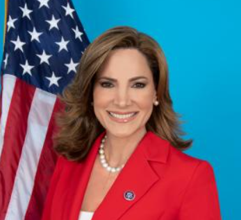 Ex-reporter Eliott Rodriguez announces challenge to Rep. Maria Elvira Salazar