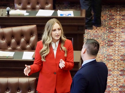National screen time debate reaches Oklahoma schools