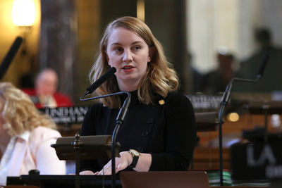 Gun rights advocates flex muscles, advance constitutional carry bill