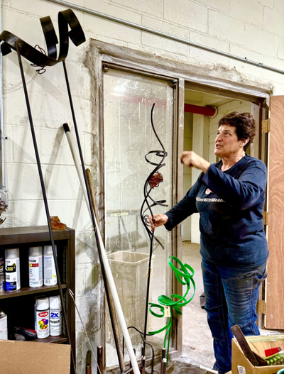 Old Omaha potato chip factory produces paintings, pottery, art&nbsp;pieces