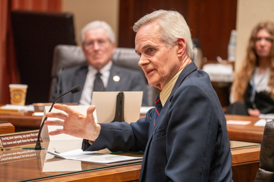 Nebraska auditor oversight bill for no-bid contracts pulled back to committee