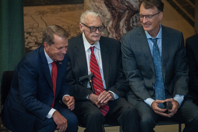Tom Osborne becomes the first living member of the Nebraska Hall of Fame
