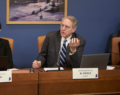 House lawmakers advance bill to speed up replacement of lead water lines