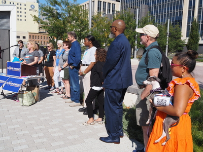 Civic groups host drive for National Voter Registration Day