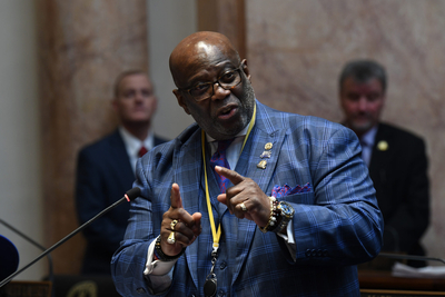 Kentucky legislature passes anti-trans bill&nbsp;