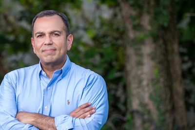 Internal poll shows Democrat Dembo leads GOP’s Alvarado in central Kentucky House race