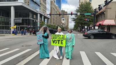 Lexington No Kings protest draws hundreds in effort to ‘activate people’ to vote early