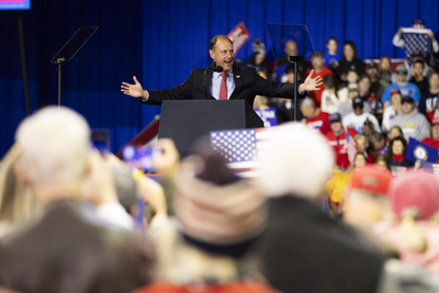 Trump parachutes to KY to stump for Republicans in safe seats, give GOP nod in ‘tight race’