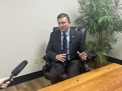 Alvarado, Dembo spar over Iran war, data centers and Epstein in central Kentucky debate