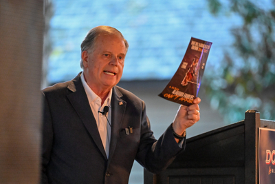 Former Tuberville player joins Doug Jones on campaign trail in Auburn