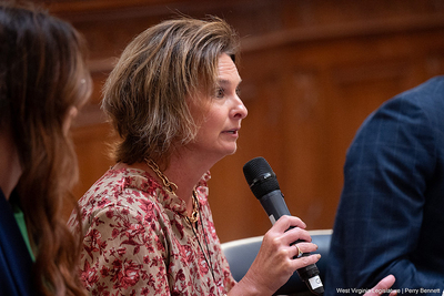 West Virginia lawmakers try to find compromise on controversial anti-child abuse bill&nbsp;