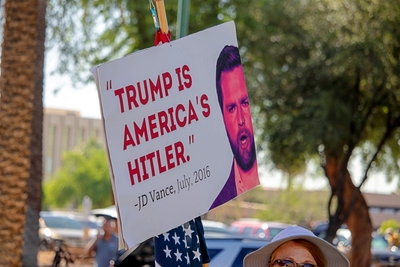 Anti-Trump ‘No Kings’ rallies draw massive crowds, despite Arizona’s sweltering summer heat