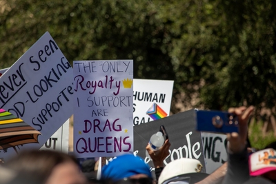 Anti-Trump ‘No Kings’ rallies draw massive crowds, despite Arizona’s sweltering summer heat