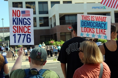 Anti-Trump ‘No Kings’ rallies draw massive crowds, despite Arizona’s sweltering summer heat