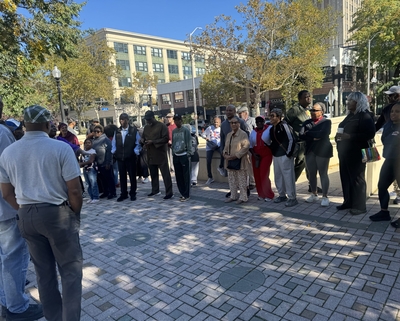 Bridgeport residents rally behind Police Chief Roderick Porter amid union dispute