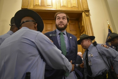North Georgia state senator arrested trying to force way into House chamber