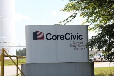 Democratic lawmakers call for closure of ICE detention center in southwest Georgia