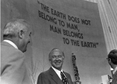 Idaho Gov. Cecil Andrus (center) attends the 1974 Spokane World's Fair