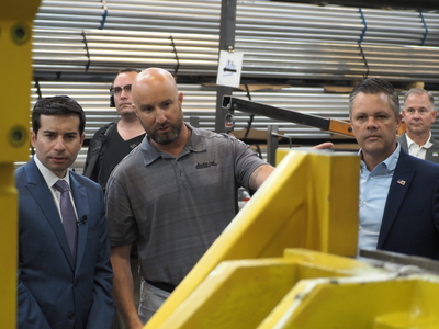 Rep. Zach Nunn, U.S. labor secretary say 2025 tax cuts help Iowa businesses expand