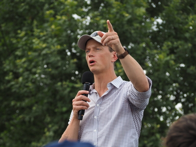 Outsider farm owners are an issue in the governor’s race. Here’s what experts say.