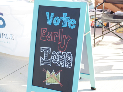 No Kings in Des Moines: Smaller crowd but focused on mobilizing voters