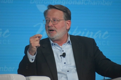 Sen. Peters calls on Congress to extend funding for internet affordability assistance