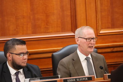 As lawmakers cross off Whitmer’s priorities, paid family leave efforts sit stagnant