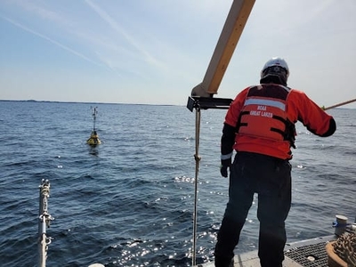 Great Lakes lab hit by DOGE is hanging on — for now&nbsp;