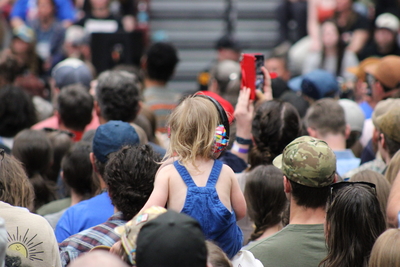Bernie Sanders, AOC, bring thousands to their feet in the ‘Fighting Oligarchy’ tour