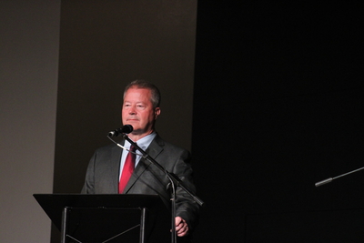 Flint sells populist view during GOP debate, Olszewski says federal government the issue